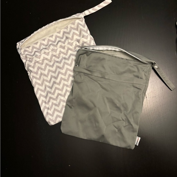 Cloth diapers, inserts, and wet bags - Picture 3 of 5